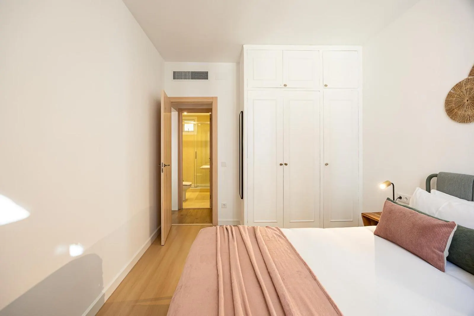 Charming 2Br In Trendy Gracia Apartment Barcelona 0*,  Spain